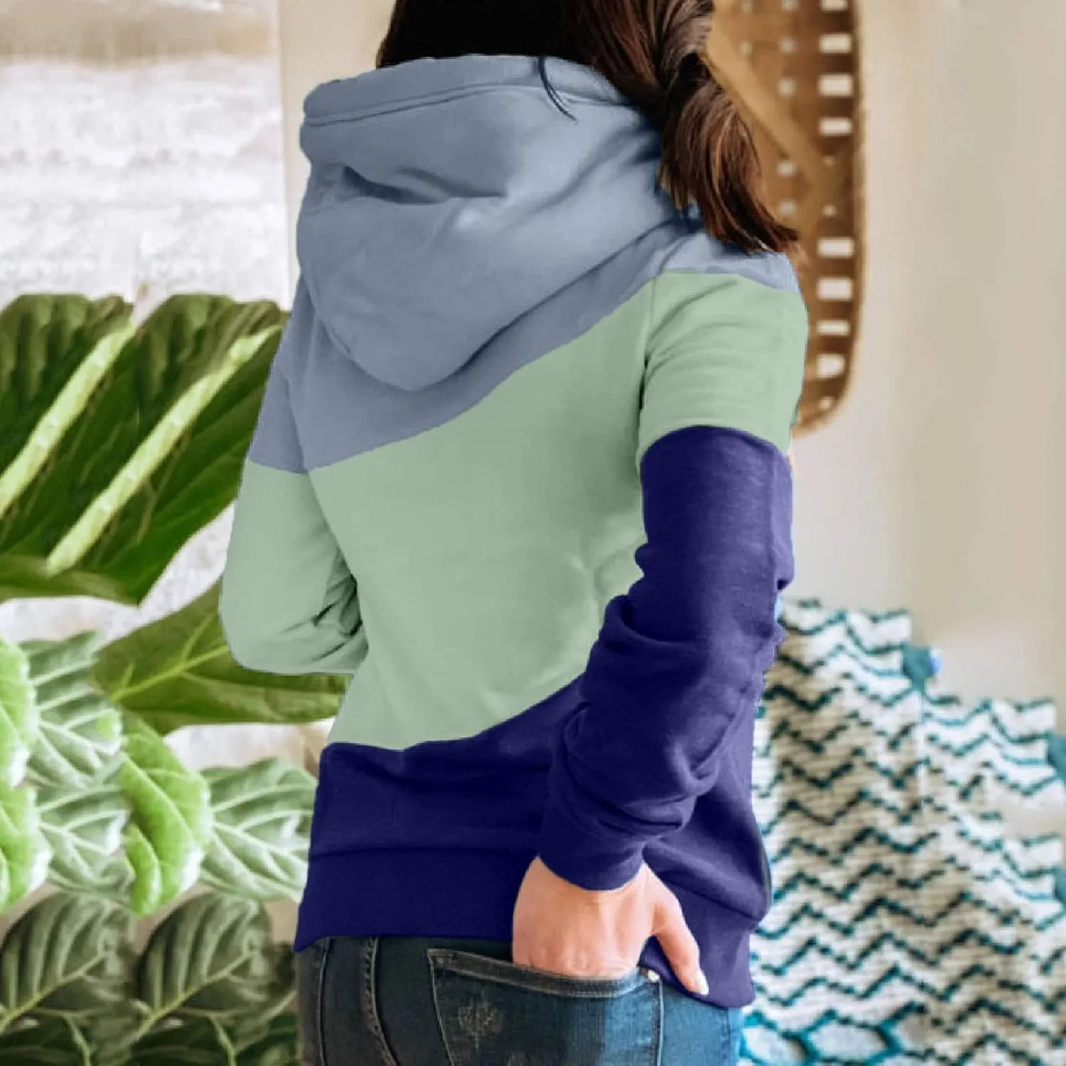 iQKA Women's Color Block Sweatshirt Hoodie Casual Long Sleeve Hooded Pullover Tops Autumn Winter Coat